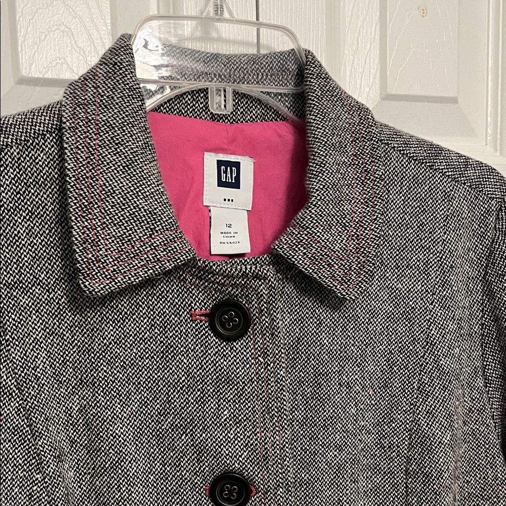 GAP Women's gray Blazer with Pink Lining - Picture 6 of 8